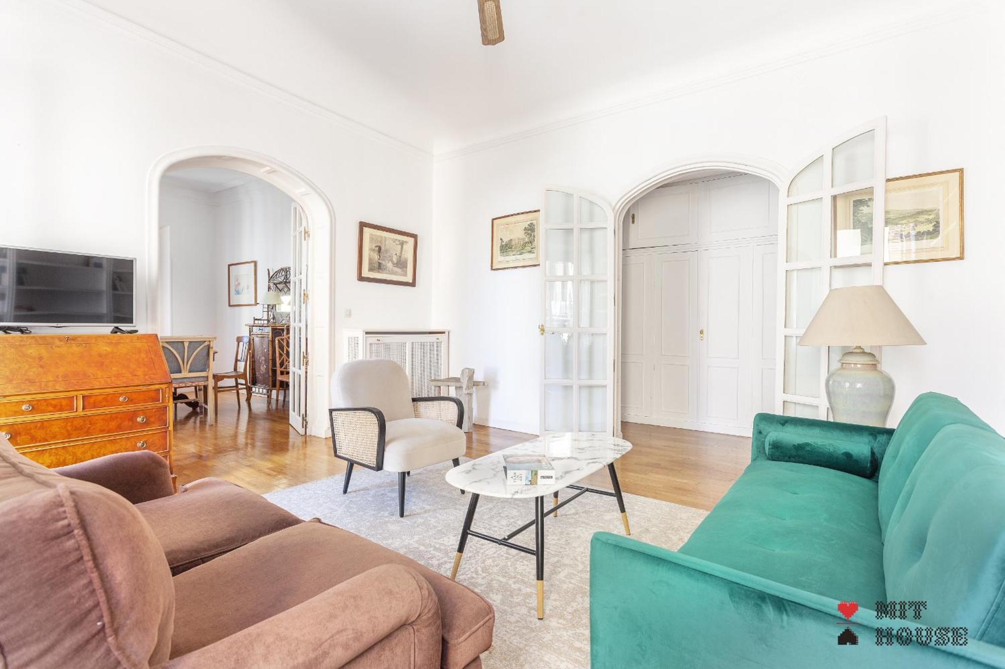 Apartamento Paseo Del Prado II En Madryt Zewnętrze zdjęcie